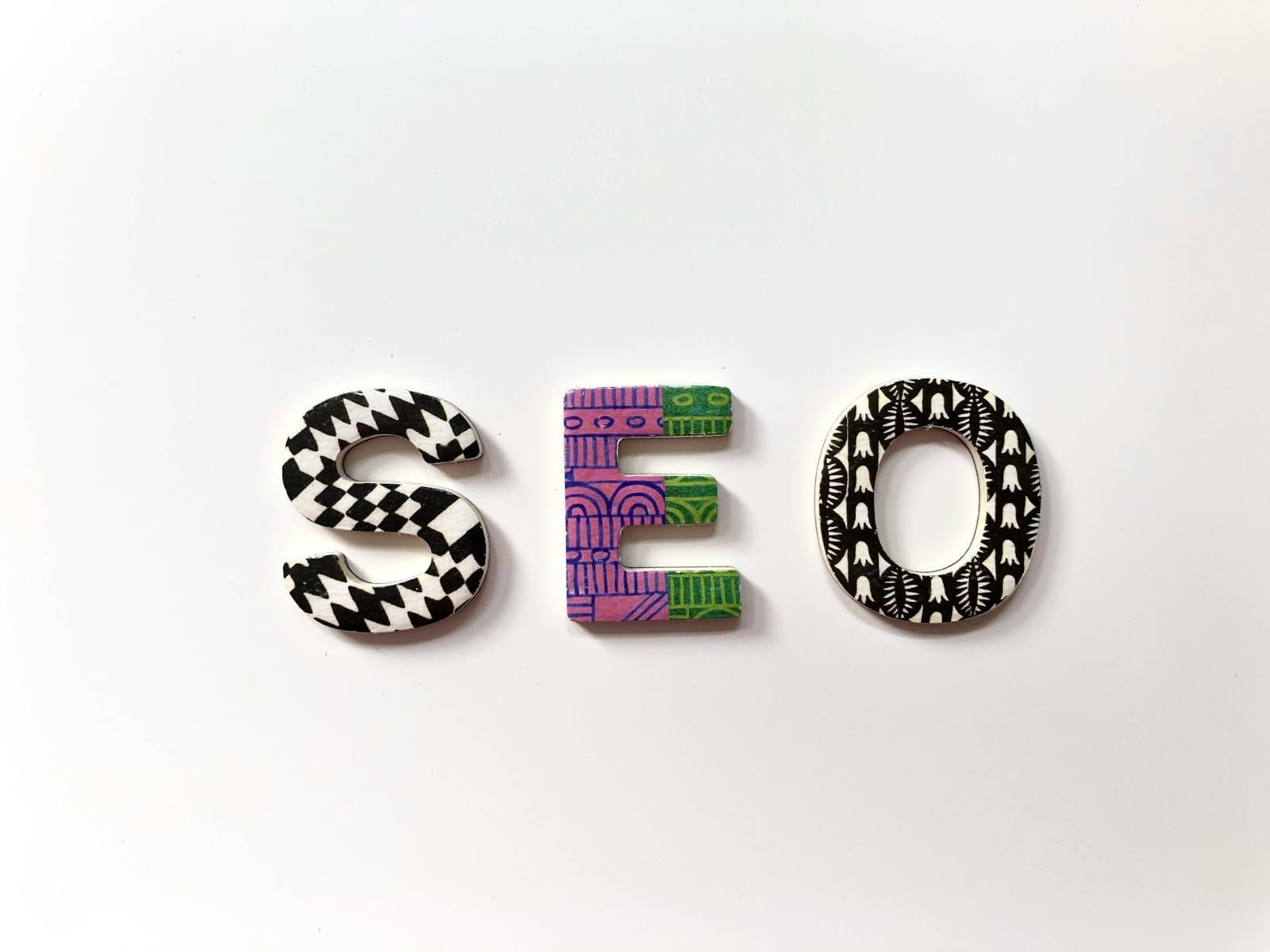 Photo by Merakist SEO text wallpaper